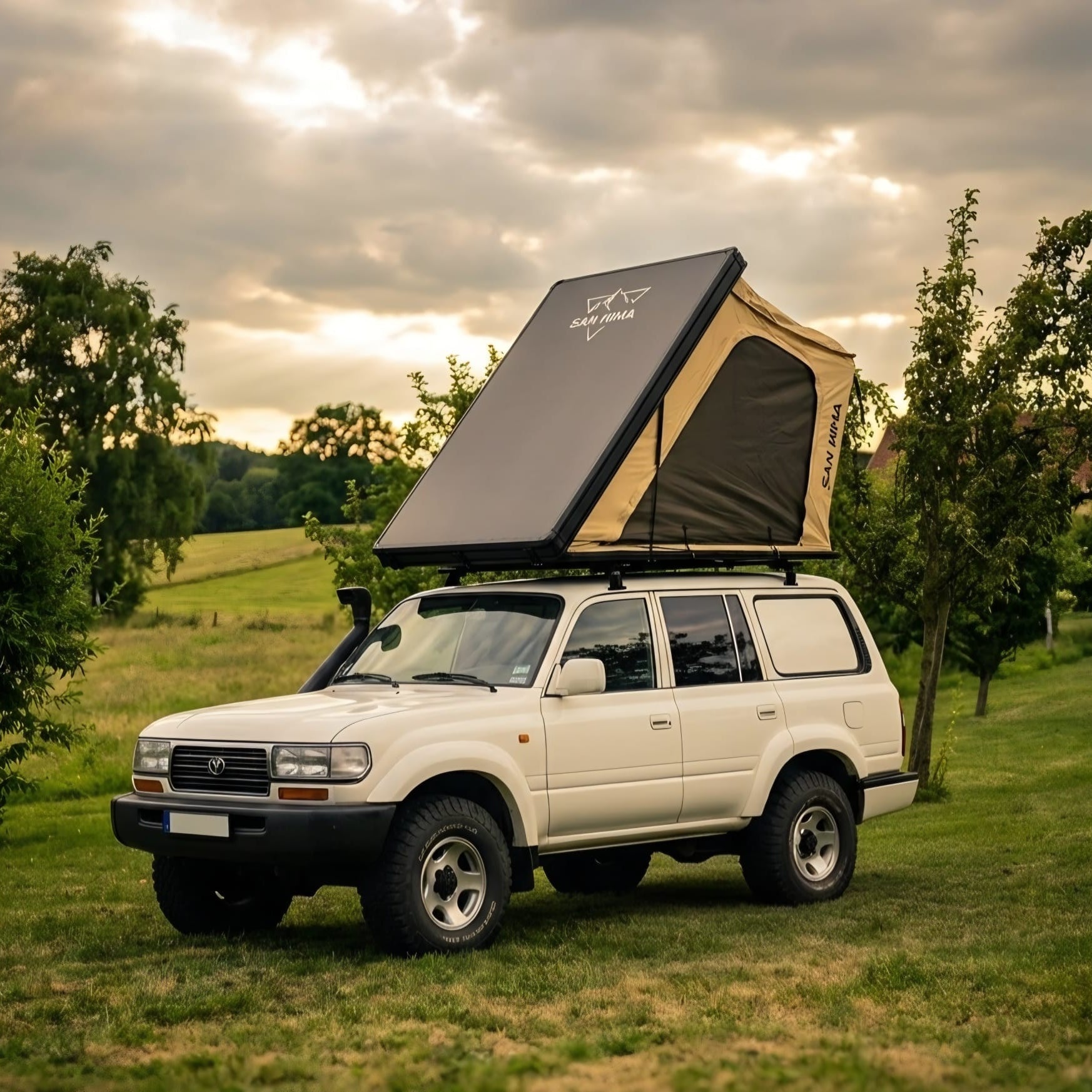 LCM Savannah hardshell daktent op Toyota Land Cruiser – kaartweergave