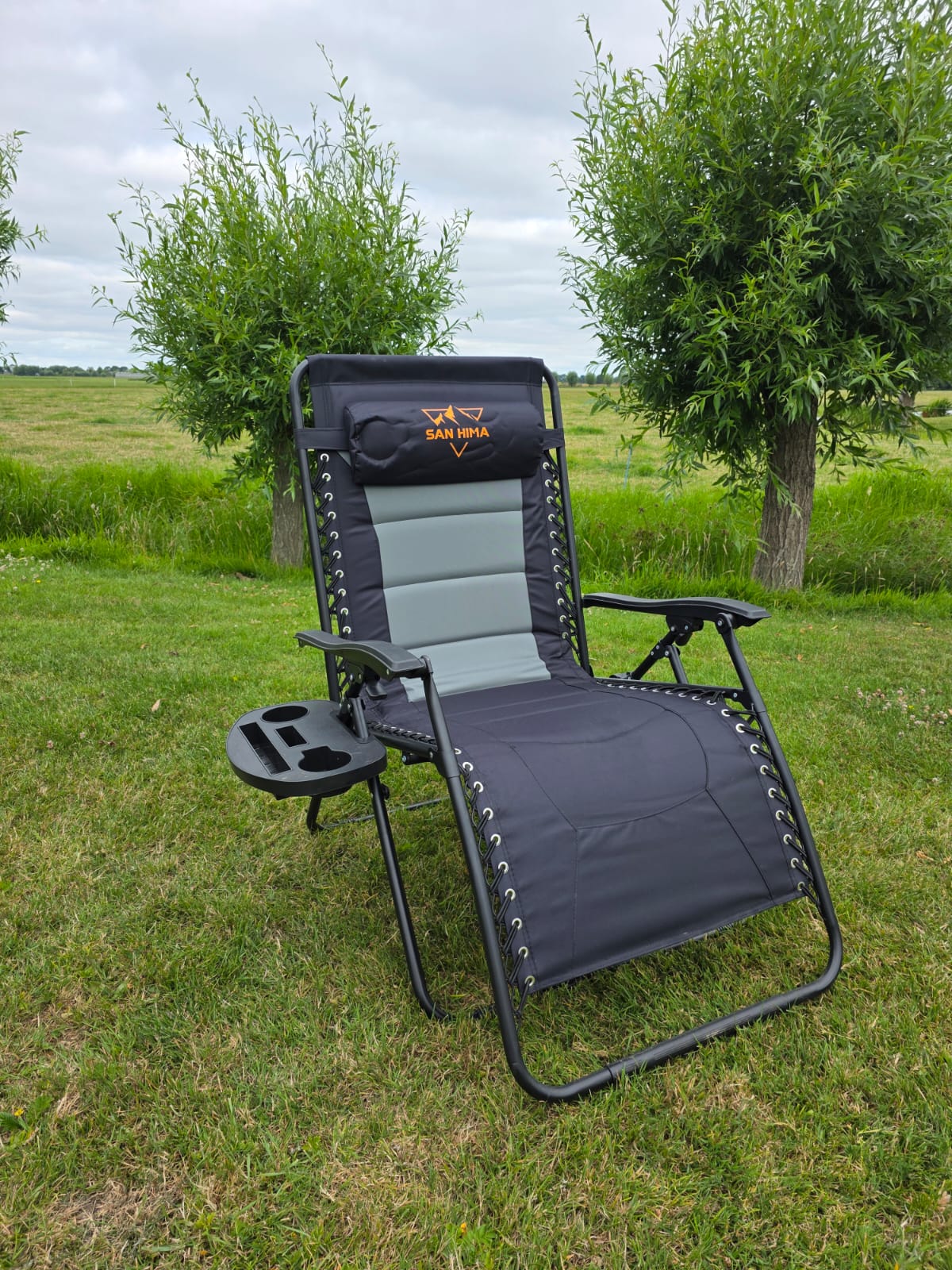 Luxe opvouwbare campingstoel met hoofdkussen en bijzettafeltje – SAN HIMA